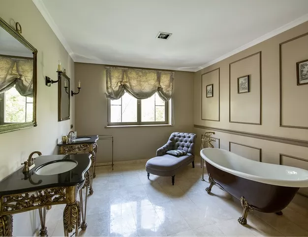 дом  в КП Новь, 6 км от МКАД