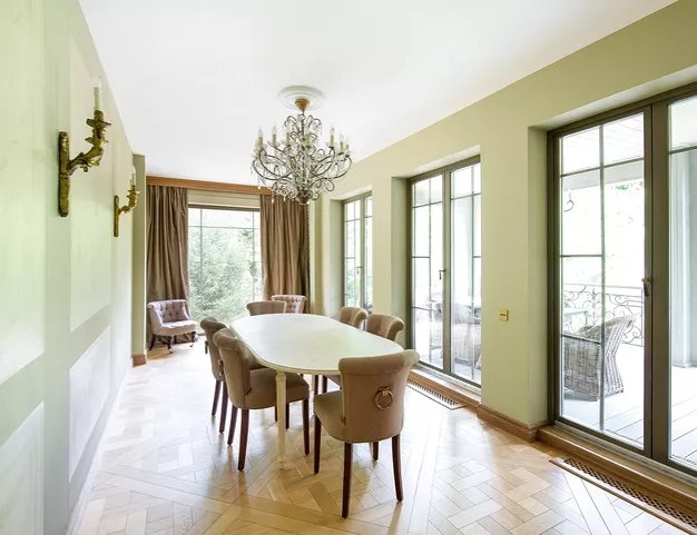 дом  в КП Новь, 6 км от МКАД