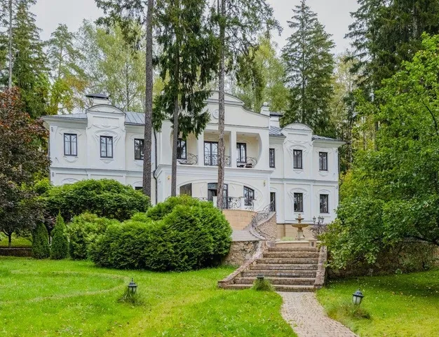 дом  в КП Грибово, 12 км от МКАД