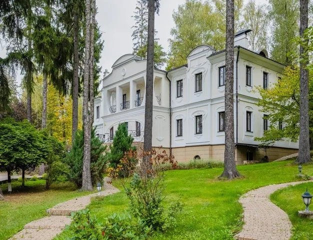 дом  в КП Грибово, 12 км от МКАД