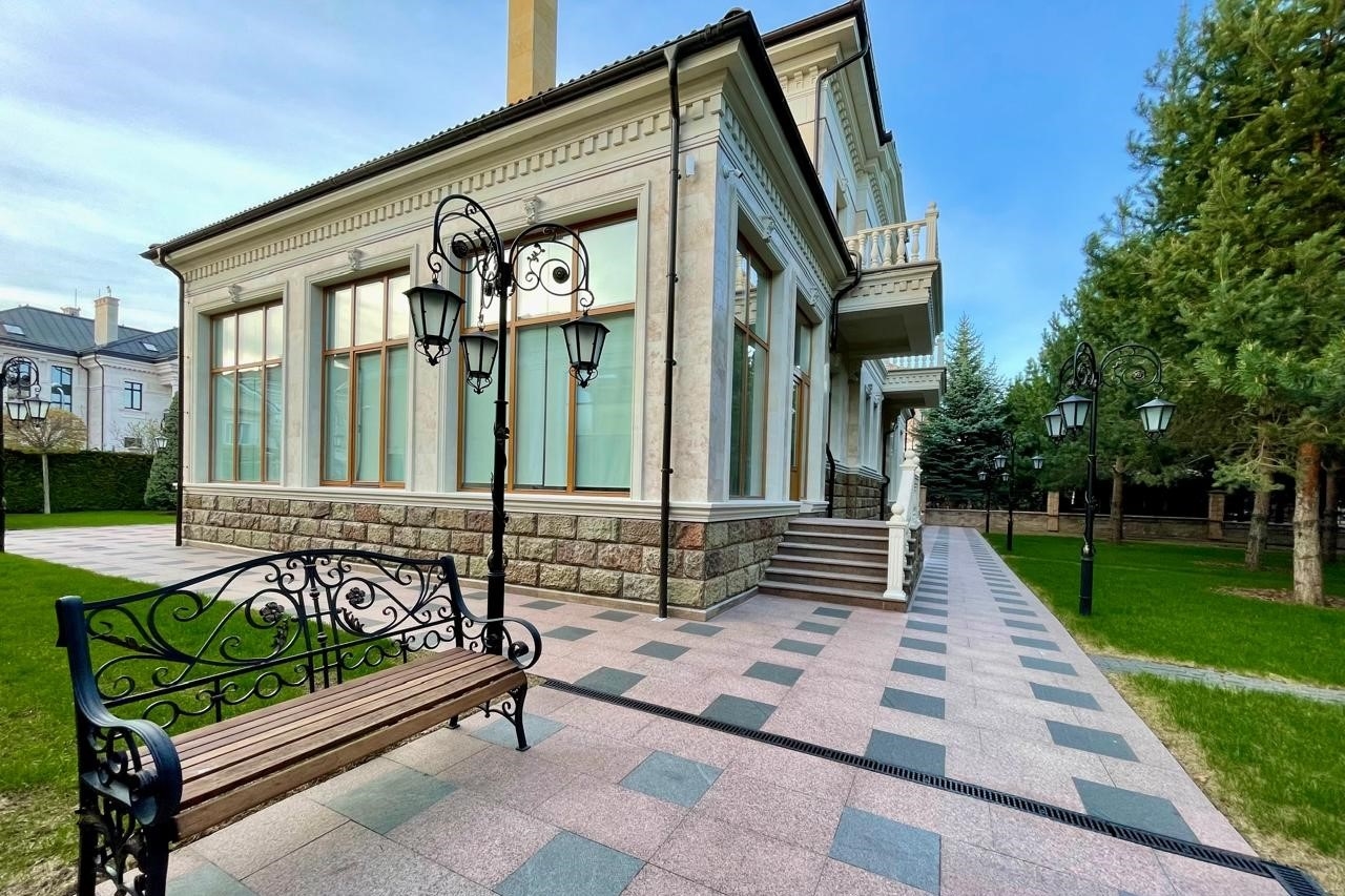 Дом в КП Монолит, 660 м², id 6542 - One-Estate