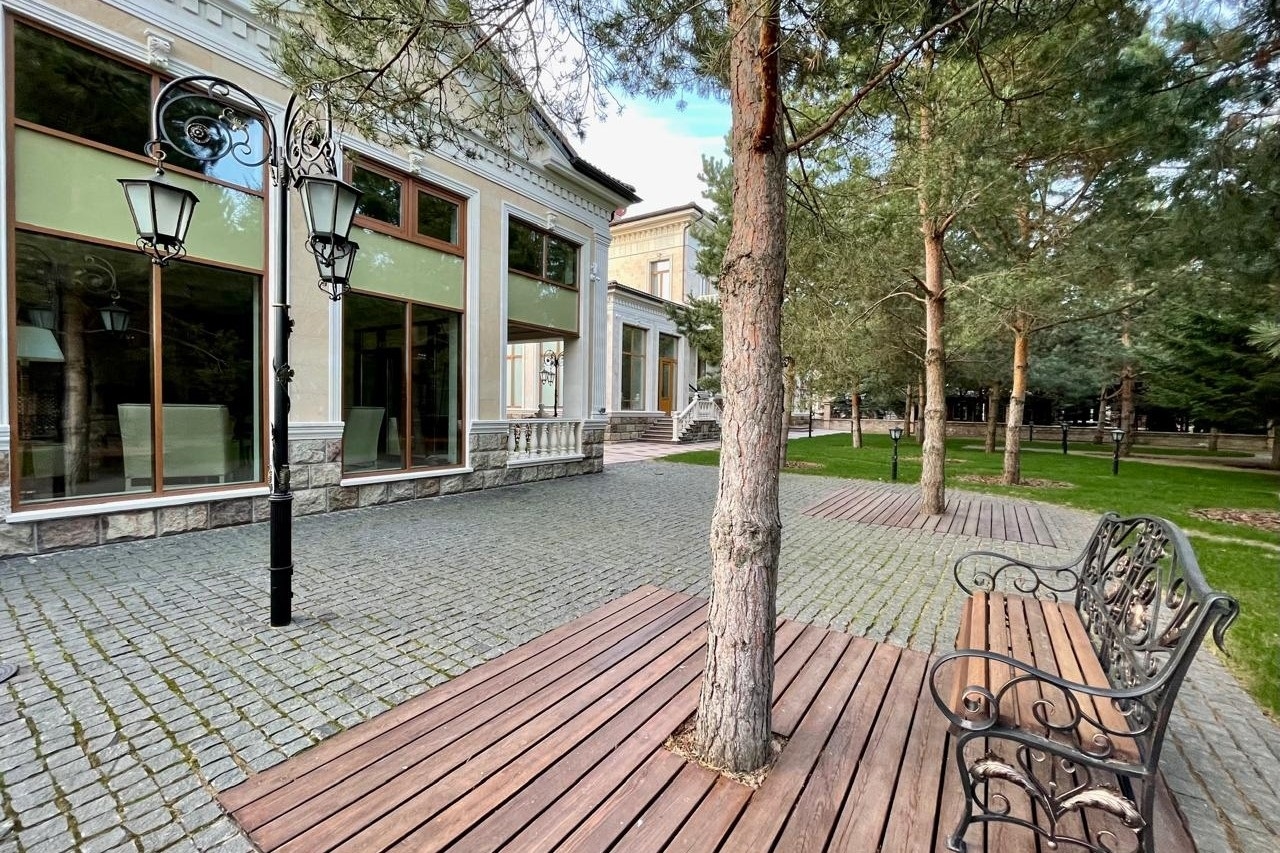 Дом в КП Монолит, 660 м², id 6542 - One-Estate