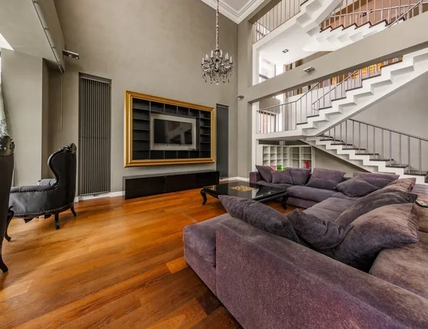 дом  в КП Резиденции Бенилюкс, 19 км от МКАД