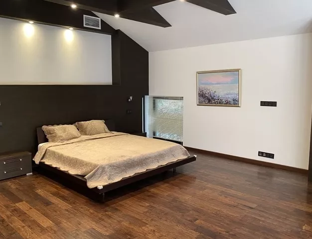 дом  в КП Резиденции Бенилюкс, 19 км от МКАД