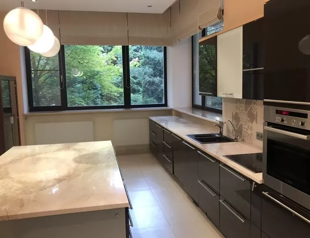 дом  в КП Резиденции Бенилюкс, 19 км от МКАД