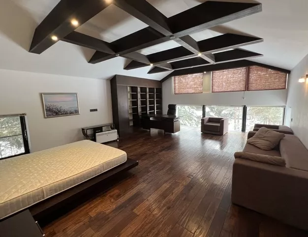 дом  в КП Резиденции Бенилюкс, 19 км от МКАД