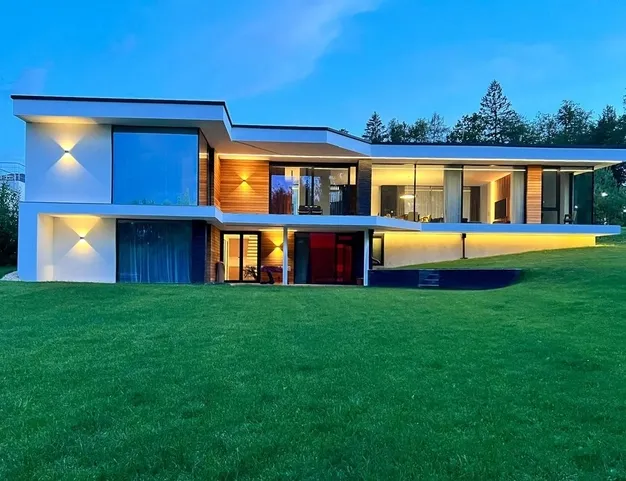 дом  в КП Новолеоново, 56 км от МКАД