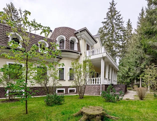 дом  в КП Шервуд, 20 км от МКАД