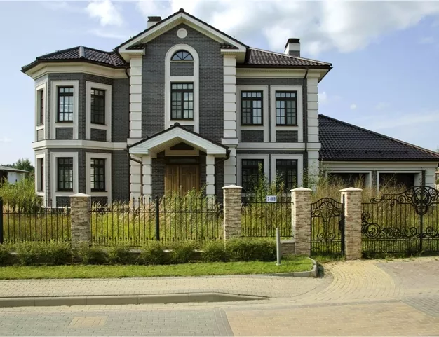 дом  в КП Монтевиль, 23 км от МКАД