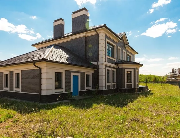 дом  в КП Монтевиль, 23 км от МКАД