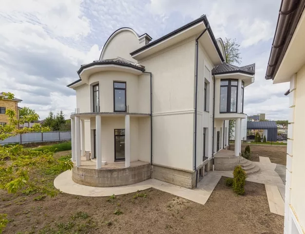 дом  в КП Президент, 8 км от МКАД