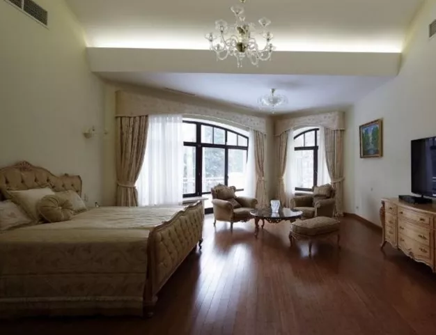 дом  в КП Резиденции Бенилюкс, 19 км от МКАД