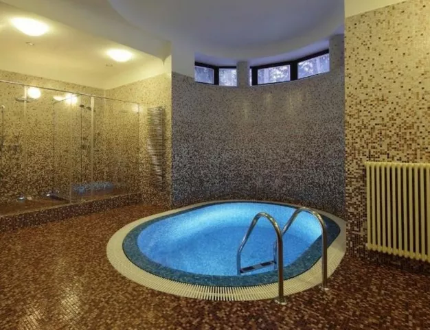 дом  в КП Резиденции Бенилюкс, 19 км от МКАД