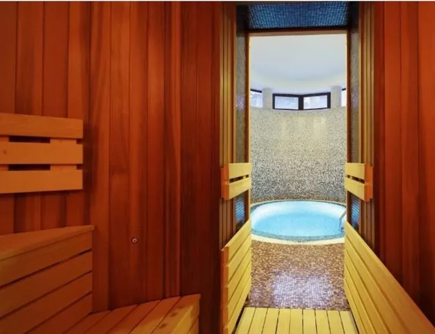 дом  в КП Резиденции Бенилюкс, 19 км от МКАД