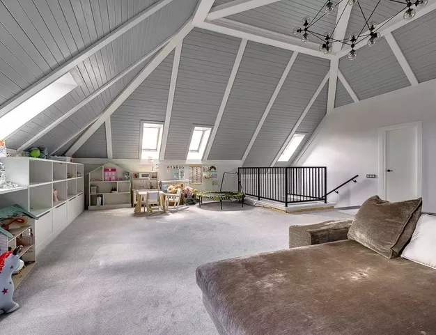 дом  в КП Монтевиль, 23 км от МКАД