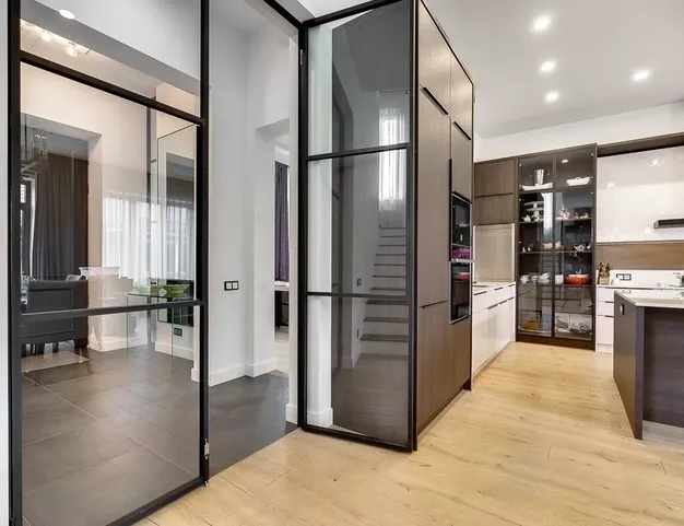 дом  в КП Монтевиль, 23 км от МКАД