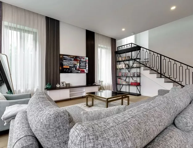 дом  в КП Монтевиль, 23 км от МКАД