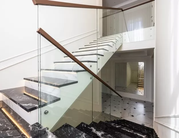 дом  в КП Монтевиль, 23 км от МКАД