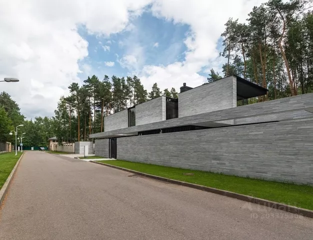 дом  в КП Никольское, 19 км от МКАД