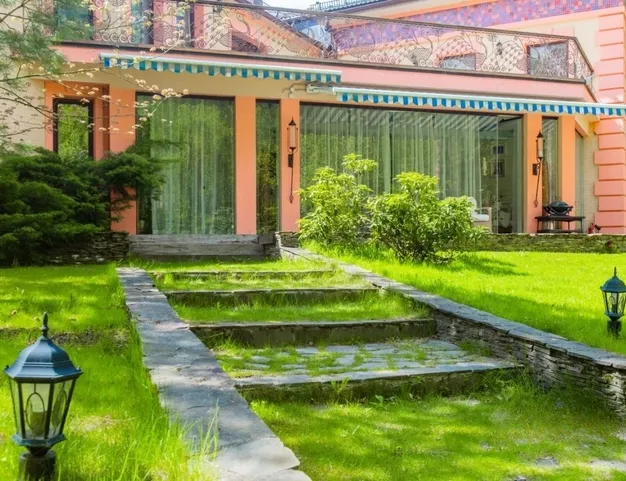 дом  в КП Любушкин хутор, 16 км от МКАД