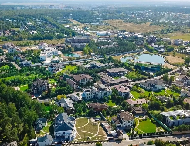 участок  в КП Никольская Слобода, 9 км от МКАД