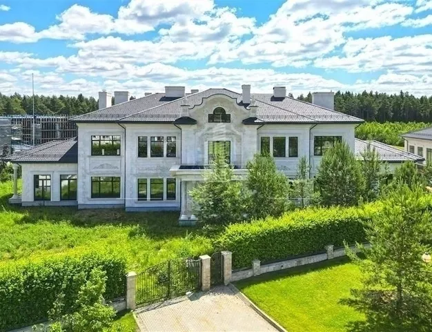 дом  в КП Ренессанс Парк, 19 км от МКАД