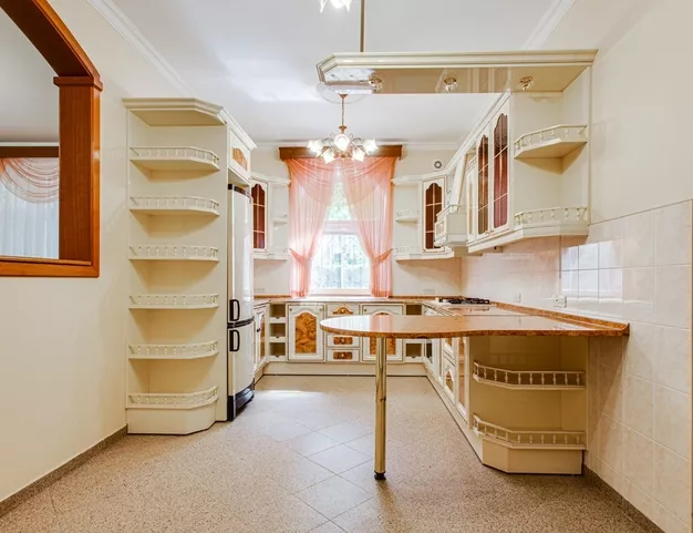 дом  в КП Петровский, 13 км от МКАД