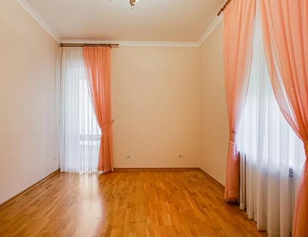 дом  в КП Петровский, 13 км от МКАД