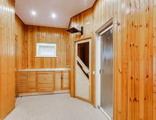 дом  в КП Петровский, 13 км от МКАД