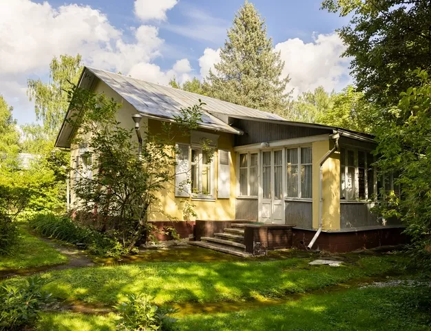 участок  в КП Горки-6, 8 км от МКАД