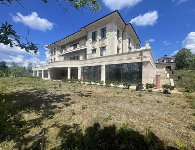 дом  в КП Николино, 23 км от МКАД