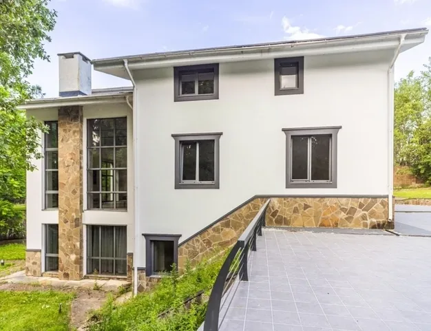 дом  в КП Ирбис, 29 км от МКАД