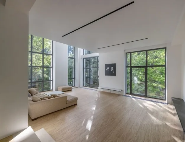 дом  в КП Ирбис, 29 км от МКАД