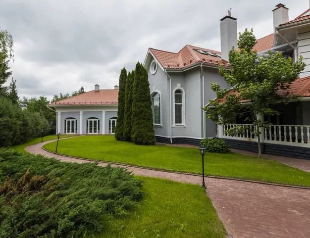 дом  в КП Изумрудный век, 16 км от МКАД