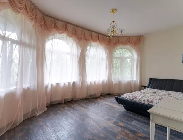 дом  в КП Глухово, 10 км от МКАД