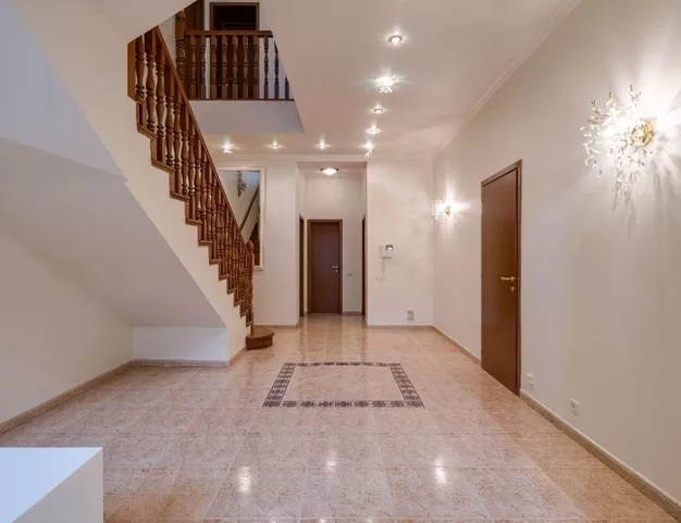 дом  в КП Глухово, 10 км от МКАД