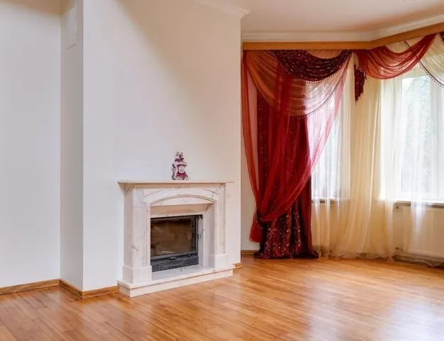 дом  в КП Глухово, 10 км от МКАД