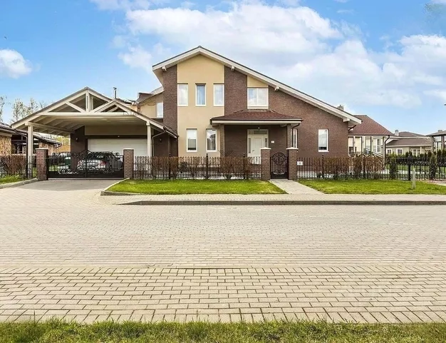 дом  в КП Покровский, 19 км от МКАД