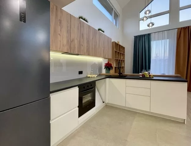 дом  в КП Новолеоново, 56 км от МКАД