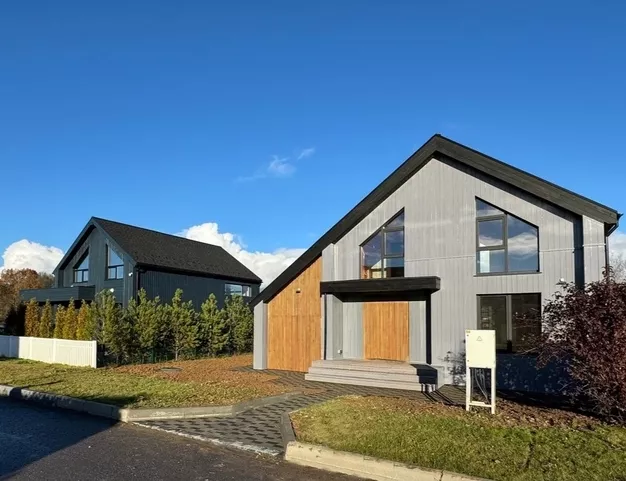 дом  в КП Новолеоново, 56 км от МКАД