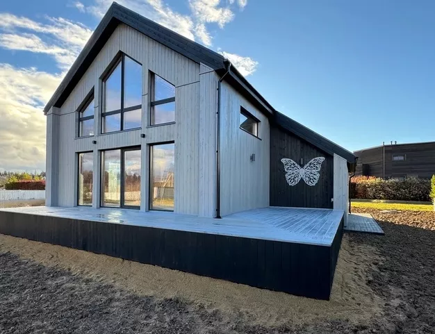 дом  в КП Новолеоново, 56 км от МКАД