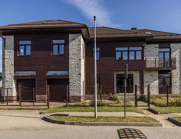 дом  в КП Новорижский, 19 км от МКАД