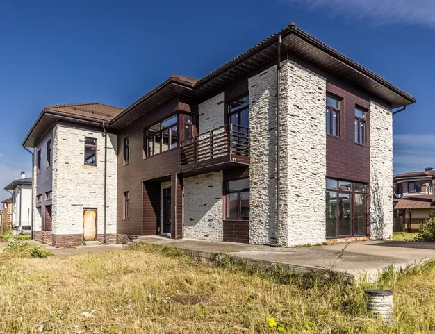 дом  в КП Новорижский, 19 км от МКАД