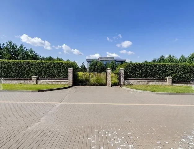 участок  в КП Ренессанс Парк, 19 км от МКАД