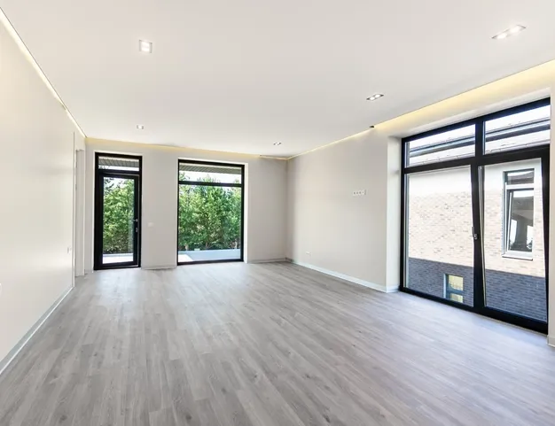 дом  в КП Молоденово, 19 км от МКАД