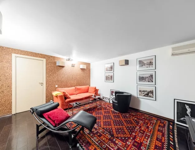 дом  в КП Ильинское, 10 км от МКАД