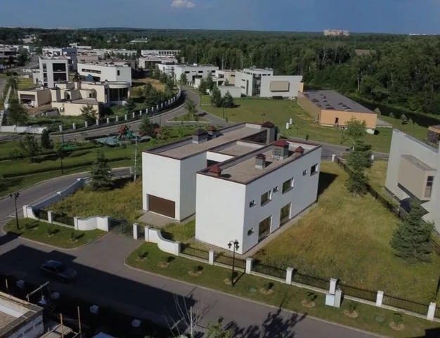 дом  в КП Березки, 17 км от МКАД