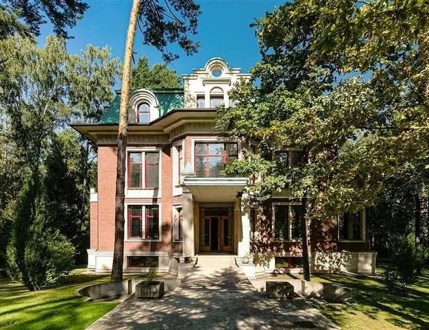 дом  в КП ФРМУ, 0 км от МКАД