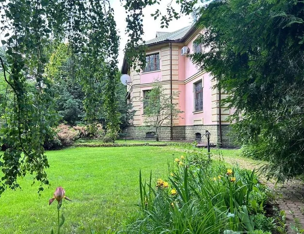 дом  в КП Усово плюс, 12 км от МКАД