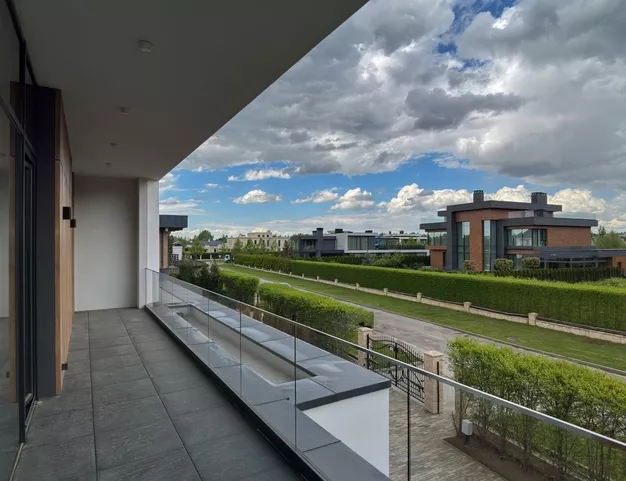 дом  в КП Ренессанс Парк, 19 км от МКАД